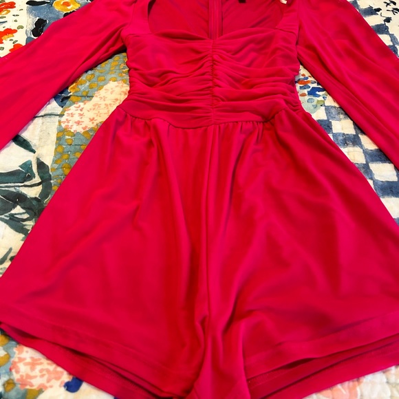 Lulu’s Playful Perfection Fuchsia Romper Size XS - Picture 5 of 8